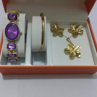 Montres en quartz avec strass, bracelet de montre serti de diamants, ensemble de bijoux en acier inoxydable pour femmes