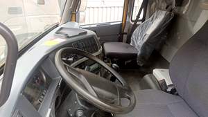 Zoomlion ZTC500E 50 tonnes utilisé grue sur chenilles à flèche télescopique Mobile 43.5 mètre flèche pleine route Surface noyau moteur pompe PLC - Product Image 6