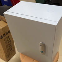 Ensemble de boîtier de panneau de commande électrique Armoire de distribution d'énergie durable et de sécurité évaluée IP54 avec boîtier et logo personnalisables