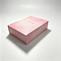 Scatola di Imballaggio di Lusso a Forma di Libro con Chiusura Magnetica in Velluto, Cartone Rigido Rosa Personalizzabile con Logo, Basso MOQ