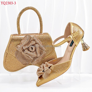 YQ2303 nouvelle arrivée Design italien vert femmes mode strass perle bout pointu talons aiguilles <span class=keywords><strong>sandales</strong></span> femmes chaussures et sac ensemble - Product Image 4