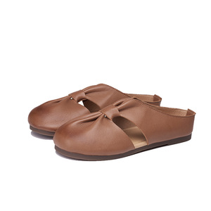 Sandalias de piel con cabeza redonda para mujer, zapatos planos con estilo japonés y suelas suaves disponibles - Product Image 5