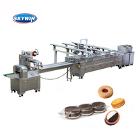Ligne de production de biscuits sandwichs durs et moelleux, machine à faire des biscuits fourrés à la crème, machine d'emballage de biscuits en sachet flow-pack