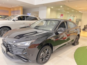 Dongfeng Aeolus Yixuan 2026, Edición de Lujo Automática de 1.5L, Sedán de 4 Puertas y 5 Asientos, Bajo Consumo de Combustible - Product Image 2
