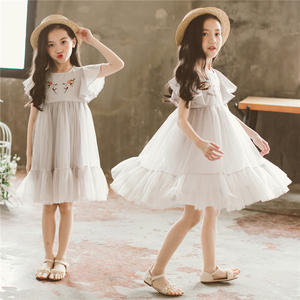 Di Colore Rosa caldo Ragazze Piuttosto Floreale Con Paillettes Bianco abito Da Commercio All'ingrosso Della Cina Fornitore - Product Image 1