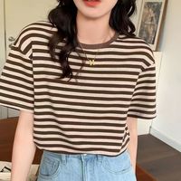 Camiseta verde a rayas para mujer, verano de manga corta, novedad de 2023, Camiseta holgada de cuello redondo que combina con todo, ropa Superior de Media manga