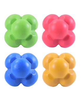 Ballon de réaction hexagonal en silicone personnalisé de haute qualité pour l'entraînement d'agilité, de vitesse, de réflexes et de coordination au football - Product Image 5