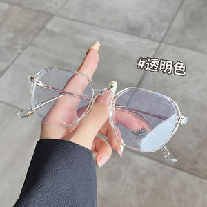 Gafas Qianai con montura cuadrada y filtro de luz azul para mujer, lentes extra anchas de color transparente, origen Taizhou - Product Image 1