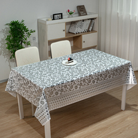 Nappe rectangulaire en PVC gaufré floral blanc RNPT, antidérapante, pour table