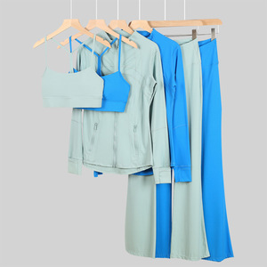 Ensemble de yoga trois pièces <span class=keywords><strong>Lulus</strong></span> Signature respirant et uni avec bretelles en Y, veste flatteuse pour la silhouette et pantalon taille haute rehausseur de hanches - Product Image 1