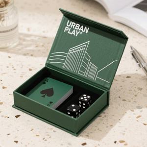 Boîte à dés de jeu de société personnalisée et porte-cartes avec fermeture magnétique, boîte d'emballage en carton rigide de forme personnalisée - Product Image 4