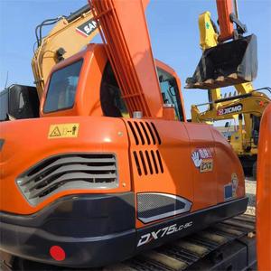 Excavatrice Doosan DX75 d'occasion de Corée Petite pelleteuse Doosan DX75 de 7 tonnes pour la foresterie agricole en vente - Product Image 1