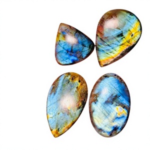 Pierres précieuses facettées de labradorite bleue naturelle de qualité AAA+, toutes formes mélangées, à dos plat, pour la fabrication de bijoux FAIJAN GEMS Rajasthan - Product Image 1