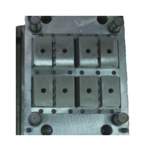 Moule d'injection plastique Offre Spéciale fabriqué à Taiwan OEM personnalisé P20 Boîtier d'enregistreur de conduite pour véhicule - Product Image 1