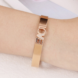Braccialetto del polsino placcato oro del braccialetto ispiratore di amore dell'acciaio inossidabile del regalo all'ingrosso di festa della mamma - Product Image 5