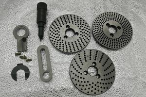 Tête de division de précision BS-0 avec mandrin à 3 mâchoires de 5 pouces et contre-pointe - Product Image 6