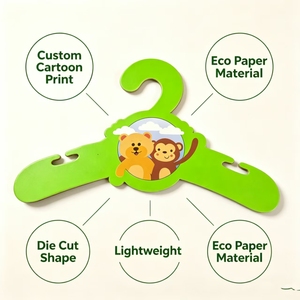Appendiabiti in Cartone Verde Personalizzato con Stampa Cartoon, Pratico e Carino, Espositore per Abbigliamento Bambini - Product Image 3