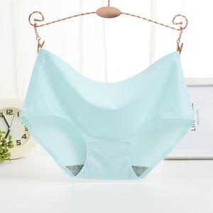 Nieuwe Dames Naadloze Zwart Nylon Slipje Sexy Low-Rips <span class=keywords><strong>Hipster</strong></span> Stijl Effen Ondergoed Taille Gebreid Voor Volwassenen Effen Geverfd - Product Image 3