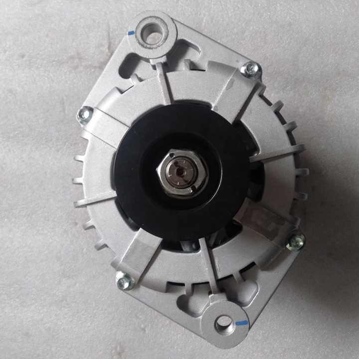 6CT 6CT8.3 QSL9 Diesel Engine Parts 28V 70A Alternator Generator 