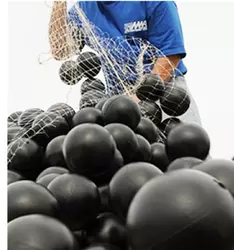 แผ่นคลุมบ่อ HDPE สีดำ ทนรังสียูวี ขนาด 50 มม./100 มม. สำหรับป้องกันการระเหยของน้ำในทะเลสาบ พร้อมบริการตัดตามขนาด - Product Image 4