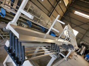 קו ייצור אוטומטי של זכוכית כפולה TANPU לייצור זיגוג כפול מבודד וחסכוני באנרגיה, ליבה מבוססת PLC, 380V 35KW למכירה - Product Image 6