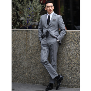 Hochwertiger Maßgeschneiderter Zweiteiliger Herren-Anzug aus Wolle für Business, Hochzeit und Party (Sakko und Hose) - Product Image 1
