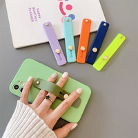 Support de téléphone portable en silicone promotionnel pas cher, portable, pour iPhone, disponible dans toutes les couleurs