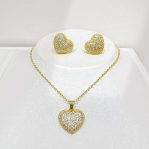 Ensemble de bijoux de mariée de luxe en argent sterling 925 plaqué or, collier et boucles d'oreilles, style vintage, pour femme, motif cœur. - Product Image 3