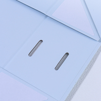 Boîte cadeau rigide pliable bleue sur mesure pour économiser de l'espace avec fermeture magnétique et ruban de fermeture