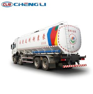 Camion à fourrage personnalisé CLW 8x4, capacité de 18,07 m³, avec décharge par vis sans fin de 16 tonnes, pour le transport de céréales et d'aliments pour volailles et bétail - Product Image 6