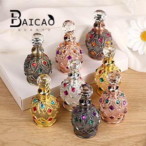 Flacon d'Attar en Alliage Métallique Vieilli Unique de 15 ml, Populaire à Dubaï, pour Huile Essentielle et Parfum, avec Gravure et Compte-gouttes en Verre <span class=keywords><strong>DB</strong></span> - Product Image 1