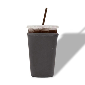 Porta Cervezas de Neopreno Aislado de 12oz con Cierre de Cremallera, Plegable e Impermeable, con Diseño de Dibujos Animados y Logotipo Personalizado - Product Image 4