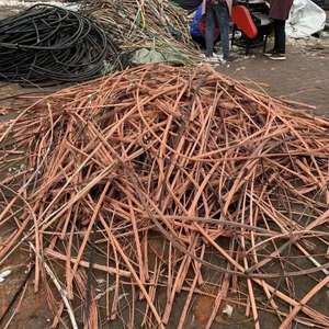Fournisseurs en gros de fil de cuivre pur à 99,995 %, déchets de câbles en cuivre bon marché emballés en boîtes à Dubaï - Product Image 1