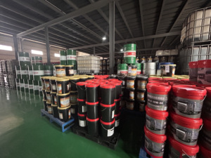 Hoogwaardige synthetische tandwielolie voor toepassingen met gemiddelde belasting, die superieure smering en slijtagebescherming biedt - Product Image 3