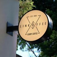 Chuanghui haute qualité personnalisé rond LED rotatif boîte à lumière signe extérieur acrylique publicité boîtes à lumière