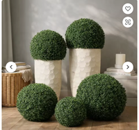 Boule de buis artificielle 30 cm, sphère topiaire, faible entretien, feuilles en plastique, haie artificielle durable, pour patio suspendu, anniversaire