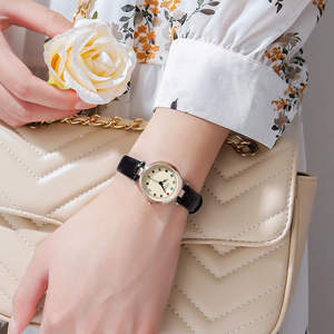 Moda colorido diamante estudiante reloj nicho de gama alta correa de cuero reloj de cuarzo para mujer al por mayor - Product Image 2