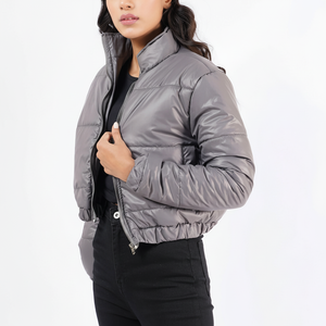 Chaqueta de Invierno Acolchada para Mujer, Personalizada al por Mayor, de Alta Calidad, Transpirable, de Algodón y Poliéster, con Capucha y Cremallera, Talla Grande - Product Image 1