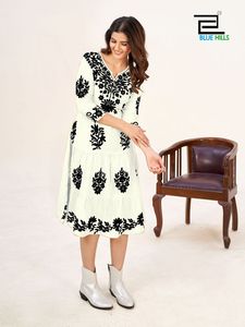 ชุดเคอร์ติสผ้าเรยอนลัคเนา14กก. ชุดแฟนซีสำหรับใส่ไปงานปาร์ตี้และงานเทศกาล - Product Image 3