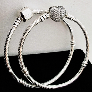 Bracelet à breloques DIY en argent sterling 925, design original HaYa, chaîne serpent tendance, cadeau unisexe - Product Image 1