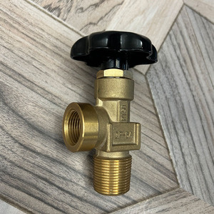 Nouveau et original : Raccord en laiton QF-6A pour bouteille d'oxygène/d'azote, en stock - Product Image 3