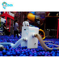 Machine personnalisée équipement de jeu doux de qualité commerciale aire de jeu machine de nettoyage de fosse à balles en mousse