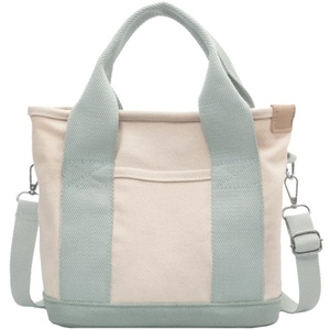 Sac fourre-tout en denim uni résistant à l'eau et écologique avec broderie et fermeture éclair – Choix de mode durable et portable, éthique - Product Image 2