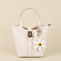 Breloque de sac en cuir PU tendance avec motif floral, pendentif décoratif au design simple pour sac à main et bagages quotidiens