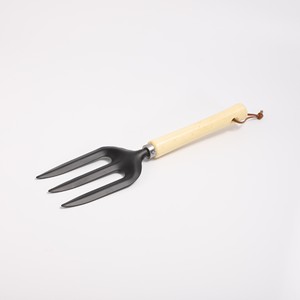 Garden Fork Carbon Steel Manual Tool For Digging And Cultivating Soil With Wooden Handle Durable Design - Product Image 1