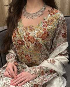 手工串珠镂空刺绣科威特马卡瓦尔斋月长袍迪拜风格刺绣镂空长袍连衣裙适合开斋节庆祝 - Product Image 1