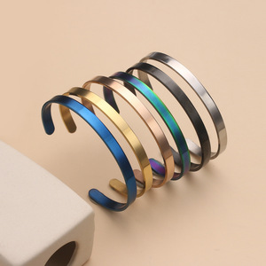 กำไลข้อมือสแตนเลสแบบเรียบ กำไลโลหะขัดเงา กำไลแบบเปิดสำหรับสลักชื่อ - Product Image 1