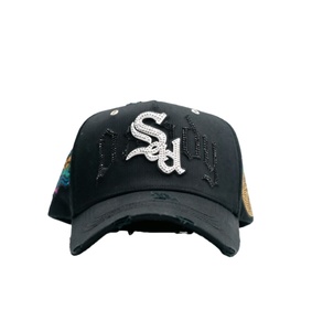 <span class=keywords><strong>Gorra</strong></span> de béisbol de gamuza de diseñador de alta calidad con ala ancha, bordado de diamantes de imitación y detalles en cromo dorado 24k, El Hat - Product Image 1