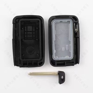 เคสกุญแจรถยนต์โตโยต้า วัสดุ ABS แบบ 4 ปุ่ม สำหรับ Prado Land Cruiser RAV4 - Product Image 3