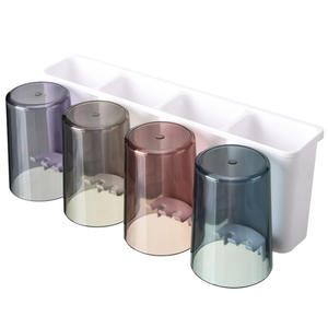 Ensemble de porte-brosses à dents transparents, à fixer au mur avec ventouse, pour salle de bain, usage familial, facile à nettoyer, conception durable - Product Image 3